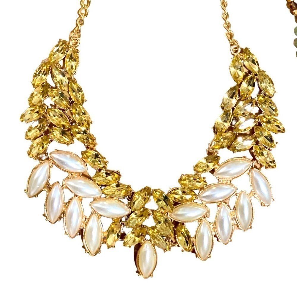 PEARL BIB STATEMENT NECKLACE, Pearl and Gold Crystals #335